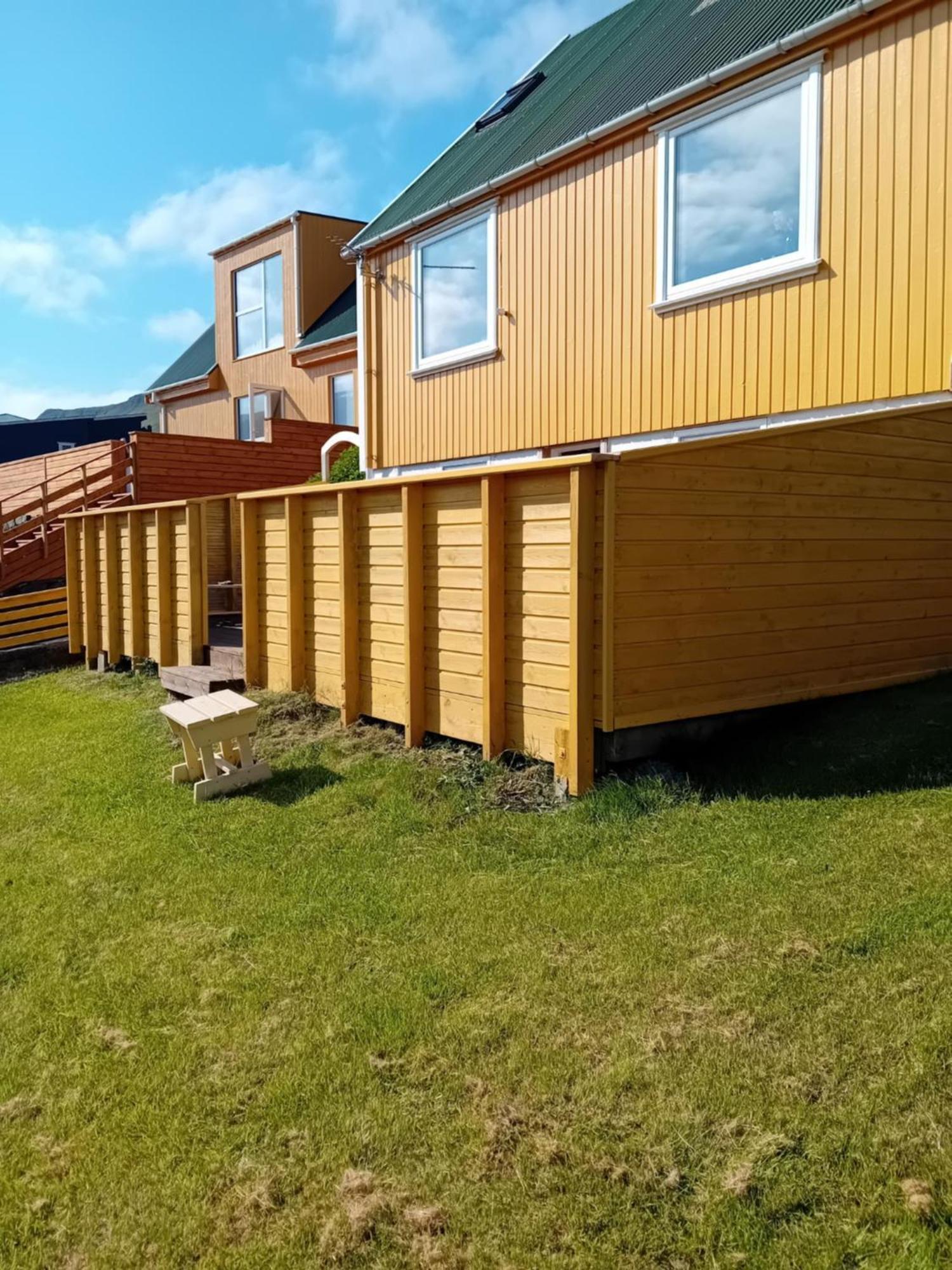 Willa Det Lille Gule Hus Trongisvágur Zewnętrze zdjęcie
